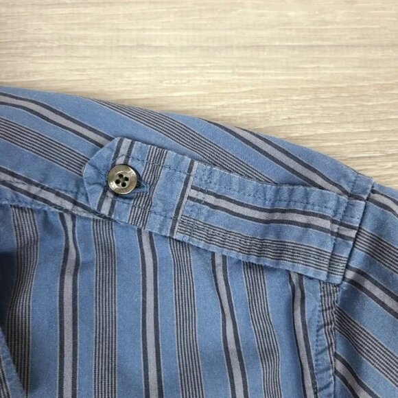 RW&CO Men's Navy Blue Striped Short Sleeve Button Down Shirt Medium - Picture 4 of 16